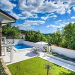 Сasa de vacaciones Vele Skale