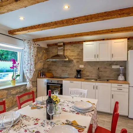 Vele Skale Holiday home *