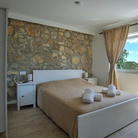 Holiday home Vele Skale