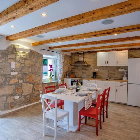Vele Skale Holiday home
