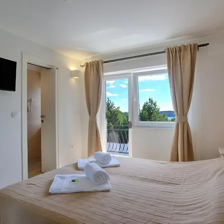 Holiday home Vele Skale *