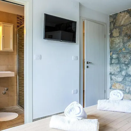 Holiday home Vele Skale *